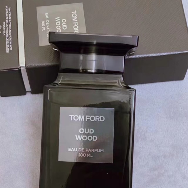 TOM FORD乌木沉香，一场嗅觉的东方之旅