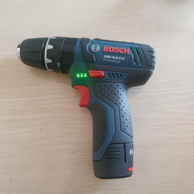 别人冒烟我冒火 博世 BOSCH GSB 10.8-2 Li 锂电冲击钻更换电机记