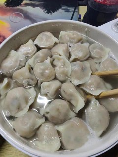 《三全水饺，一口一个幸福！》