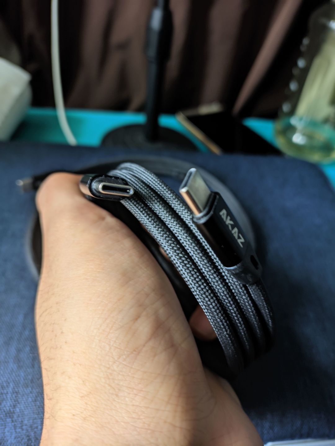 磁吸自收纳编织数据线,240w双cpd快充线!