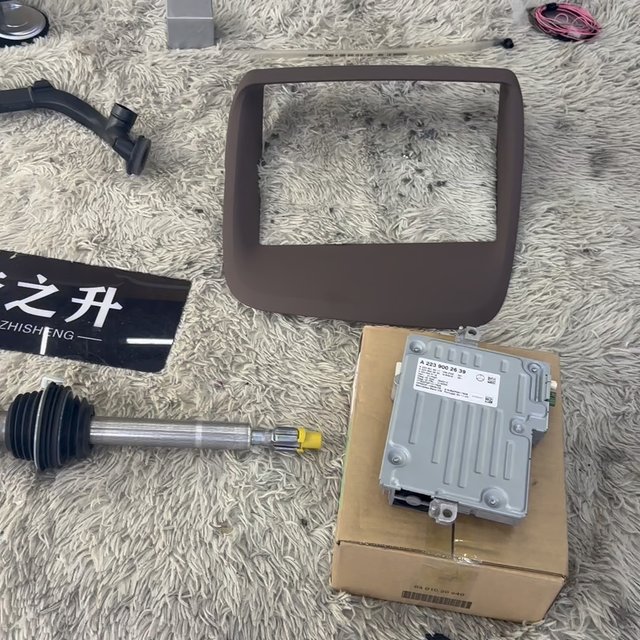 奔驰EQS450升级增强现实AR抬头显示有必要吗