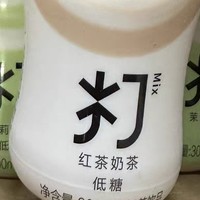 农夫山泉“打”奶茶：一口清爽，尽享自然之味！