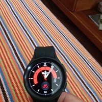 跟Apple Watch以及其他产品的智能手表不同