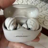 《评 BOSE 降噪耳机大鲨三代：沉浸模式与底噪》