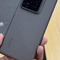 真我gt7pro 瓦楞壳 和官方壳对比