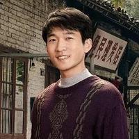 《小巷人家：从逆境出发，向鹏飞的创业传奇》