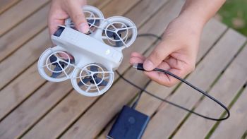 家庭娱乐新选择：大疆 DJI Neo 双电套装的亲子互动与智能飞行体验