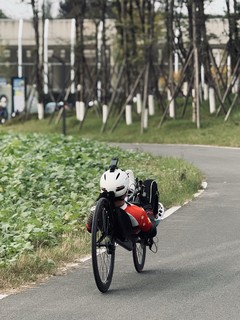 成都骑友向阳而骑