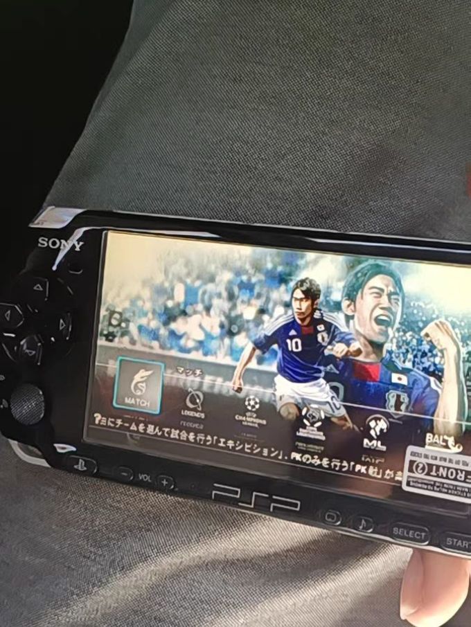 索尼psp3000是一款令人难忘的掌上游戏机