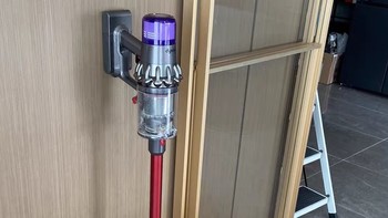 Dyson V11 Fluffy无线吸尘器购后体验：大户型清洁利器，除螨实力派