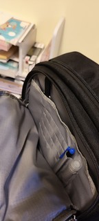 新秀丽（Samsonite）商务通勤双肩包电脑包15.6英寸男士背包大容量多隔层36B*012