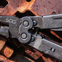 强壮多能、不愧经典：SOG B66多功能钳