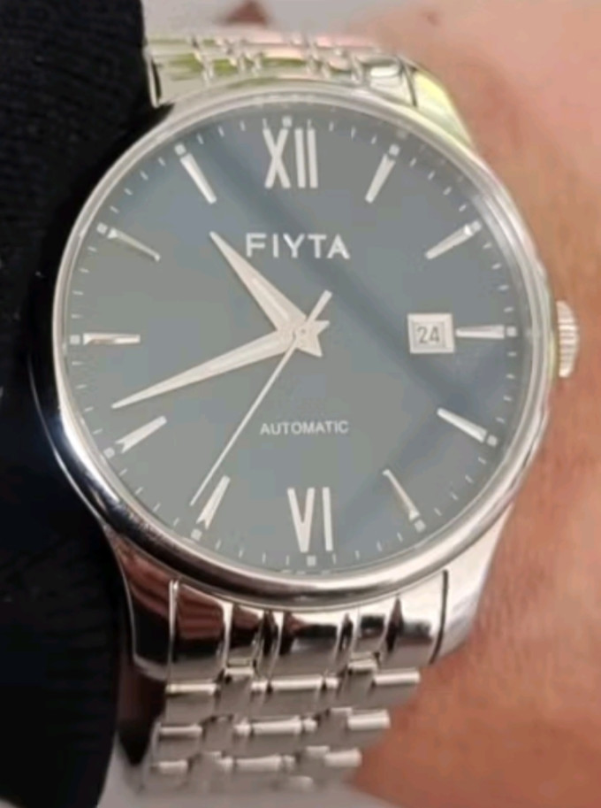 飞亚达(fiyta)经典系列 带日历蓝盘钢带自动机械男士腕表礼盒 节日