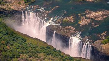 非洲最佳野生动物观赏地之一赞比亚 