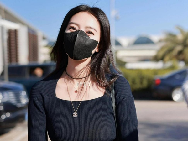 高圆圆带火了一种新穿法：打底衫+半身裙+马丁靴，45岁美出新高度