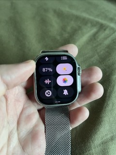 说实话华强北的apple Watch ultra性价比还是无敌的！虽然屏幕差了点但是戴起来装杯还是不错的！