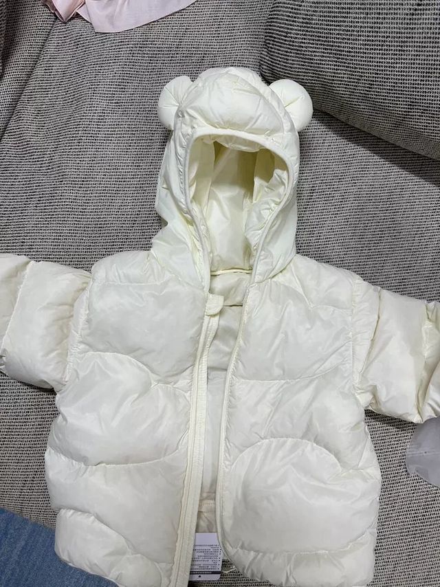 可爱的巴拉巴拉轻薄羽绒服