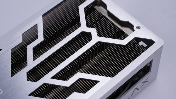 小编购物车：加量不加价的究极选择，影驰 RTX 4070Ti SUPER 金属大师Plus OC