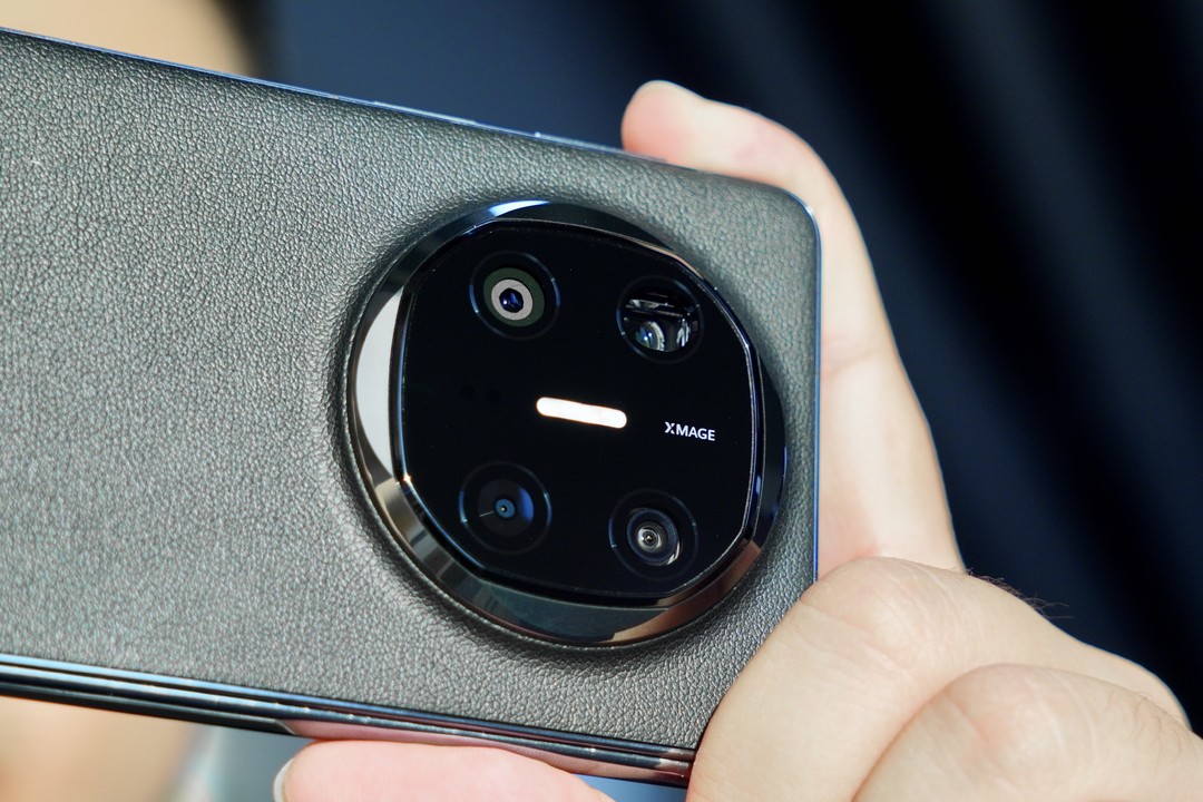 PhoneTalk：红枫原色影像、原生鸿蒙加持，华为 Mate X6一周使用体验