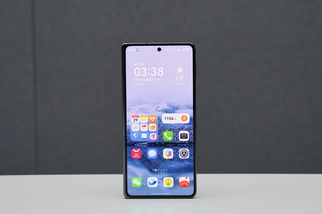 PhoneTalk：红枫原色影像、原生鸿蒙加持，华为 Mate X6一周使用体验