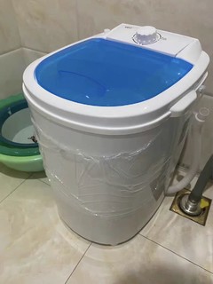 衣服脏了就洗，省水又省电！