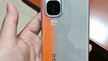 vivo iQOO Neo10震撼上市！性能怪兽，你值得拥有吗？