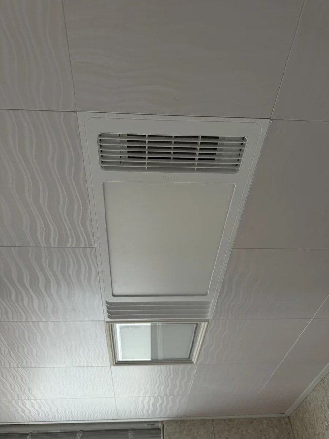 冬日暖心神器公牛浴霸五合一让浴室温暖如春