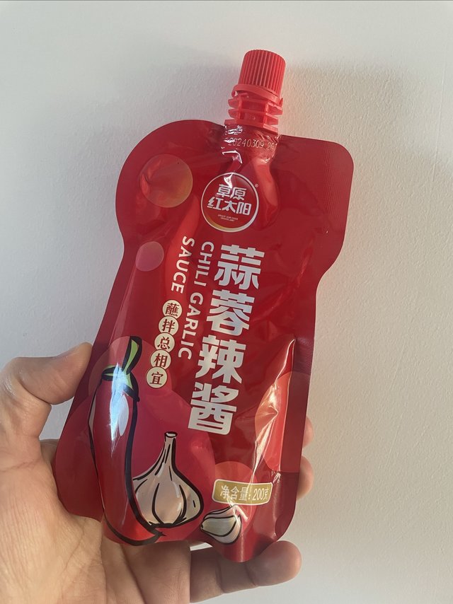 草原红太阳蒜蓉辣酱，美味的秘密是什么？