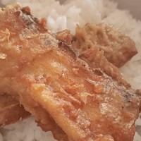 油炸带鱼段：金黄酥脆，满口香