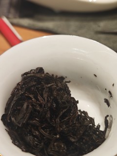 乌龙茶；有山场味的瑞泉岩肉桂