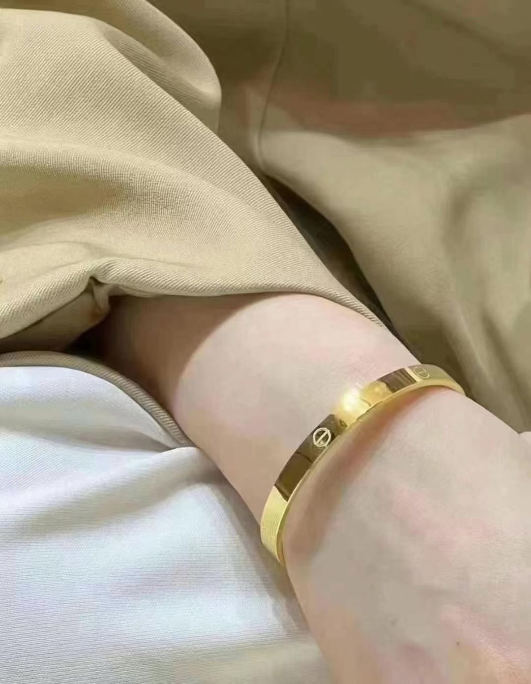 买什么珠宝最保值又好看呢(买什么珠宝最保值又好看呢女生)