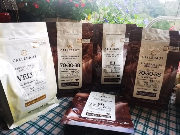 《烘焙达人必备，嘉利宝黑巧克力豆带你领略纯正比利时风味》