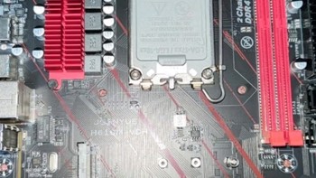 精粤 H610i GAMING 主板套装：小板高能，性价比与颜值齐飞