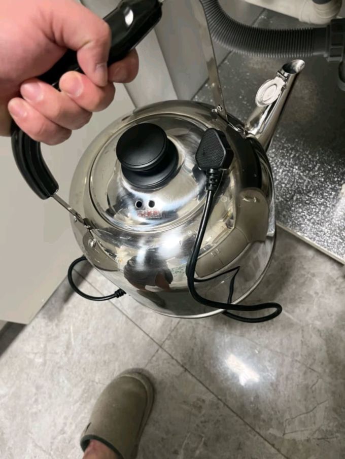 这种老式的烧水壶用着真不错
