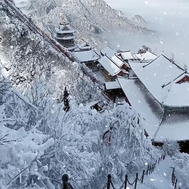 冬日老君山，仙境落人间