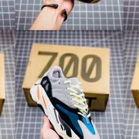 看看我的压箱底狠鞋阿迪达斯男女鞋 Yeezy 700 复古限量休闲鞋 