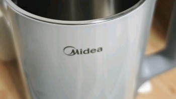 以下是对美的（Midea）1.5升大容量电热水壶1566