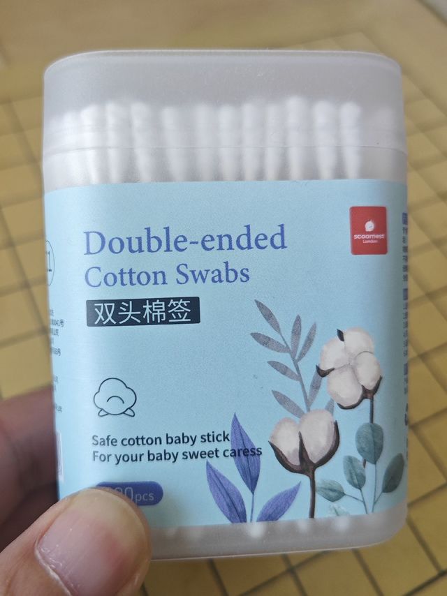 避免耳道损伤，喜欢掏耳朵的建议用棉签，双头的，很实用。