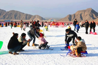 新学滑雪，梦想征服新疆滑雪场