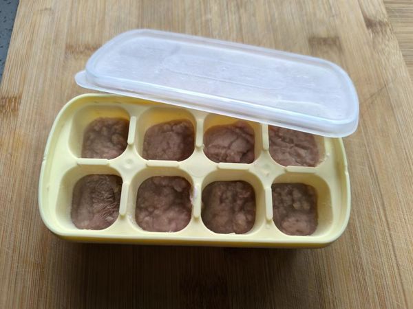 好东西要推荐，既能当婴儿辅食盒，又能当制冰格。