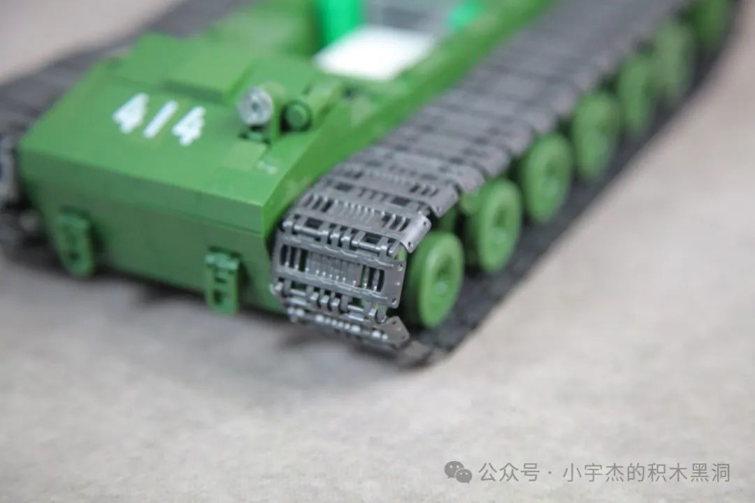 【小雨姐评测】全冠QUANGUAN 100249 IS-2重型坦克1944型IS-2 Heavy Tank Model 1944