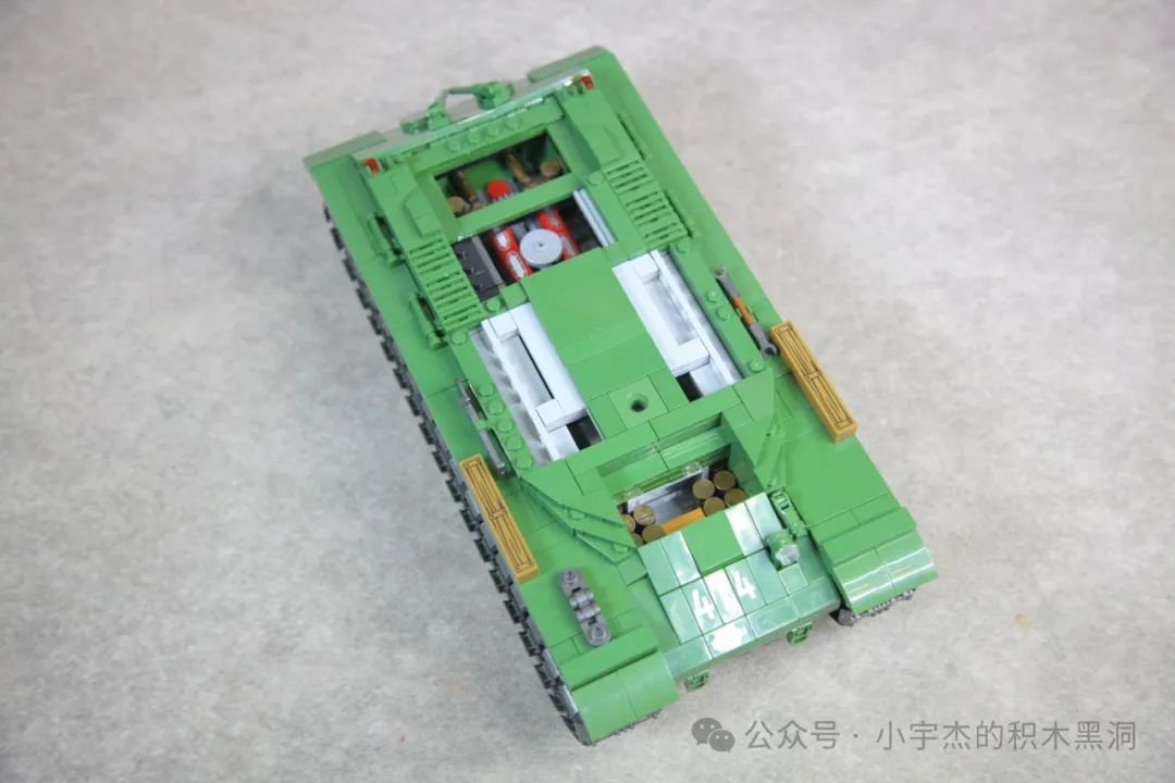 【小雨姐评测】全冠QUANGUAN 100249 IS-2重型坦克1944型IS-2 Heavy Tank Model 1944