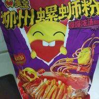 臭宝螺蛳粉：爆爆浓汤，美味速食