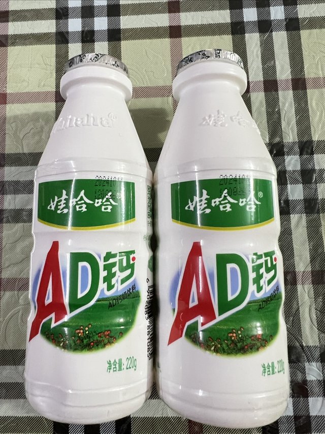 娃哈哈AD钙奶，还是原来的味道