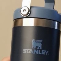 STANLEY折叠吸管杯，高颜值大容量，让你喝水也能成为享受！