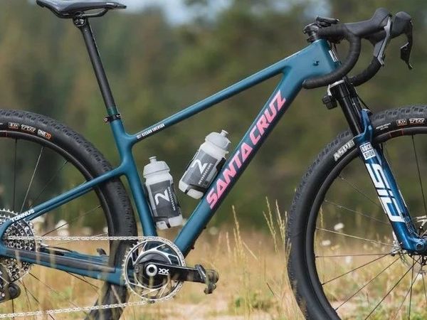 2024 Leadville 100 战车：弯把山地、RED AXS手变配XX SL后拨四活塞卡钳、电子避震