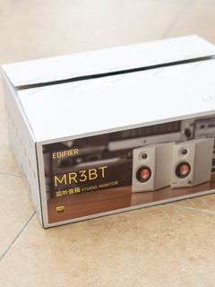 比MR4多了蓝牙和声学控制，五百元以内监听音箱选MR3BT准没错