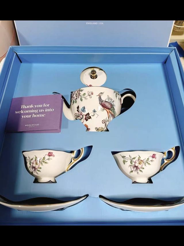 限量版！WEDGWOOD幸运彩雀，你值得拥有！