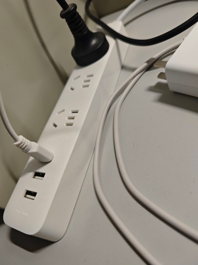 小米插线板让生活更美好