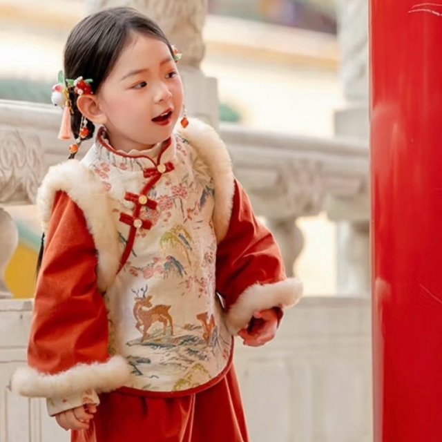 三套汉服，了解三个国产童装品牌